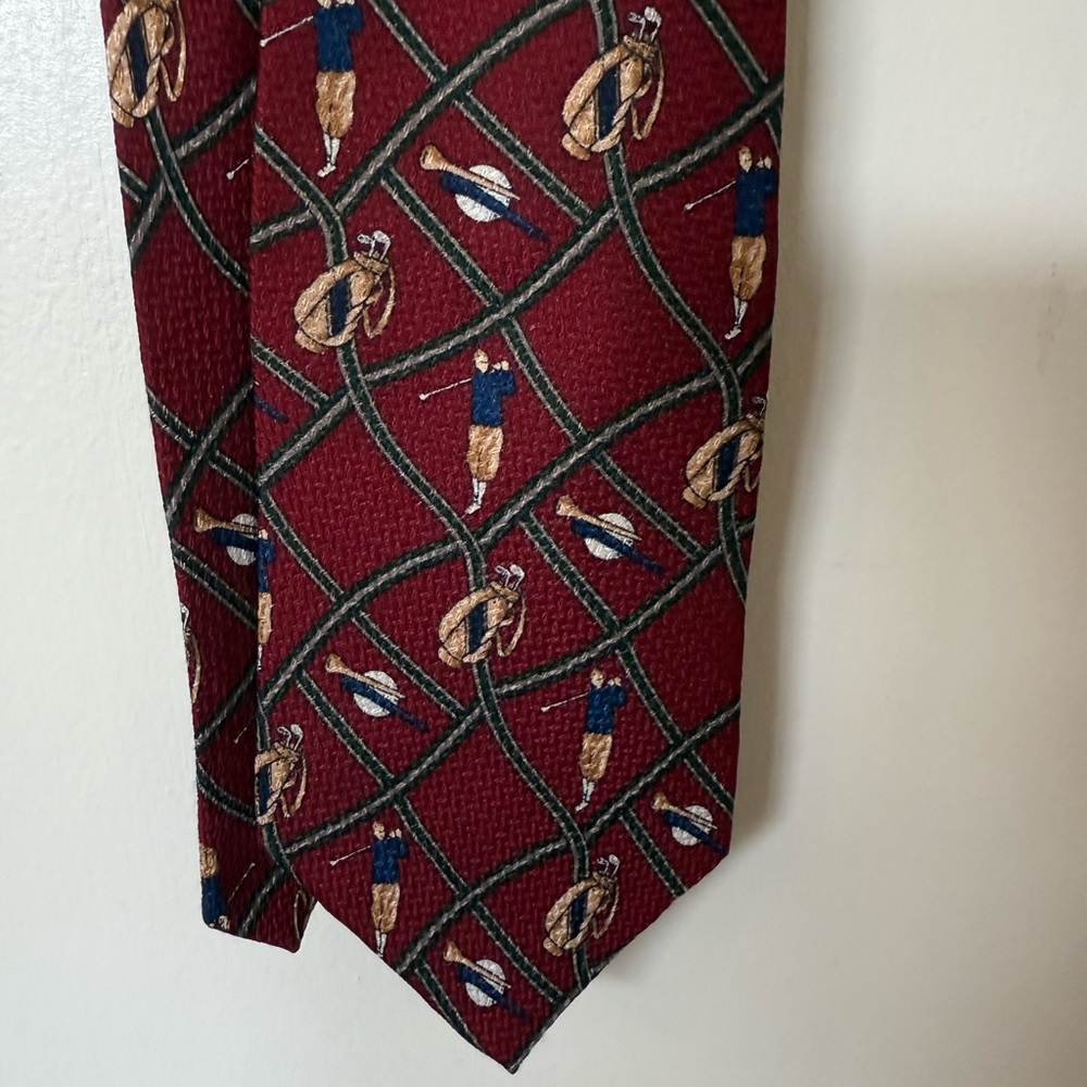 100% Silk Burgundy Golf Motif Neck Tie